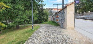 Cesta na zastávku Praha-Výstaviště