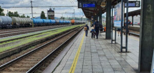 Nádraží ve Valašském Meziříčí - nástupiště 3 u koleje 1