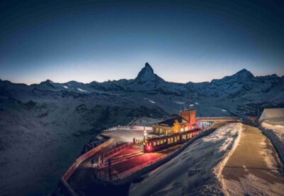 Atmosféra večera na vrcholu Gornergrat, z archivu Gornegratbahn