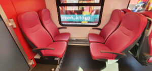 Sedadla jednotky Flirt Stadler