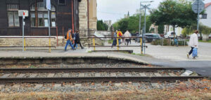 Příchod na nádraží ve Vysokém Mýtě město