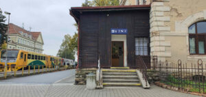 Čekárna a pokladna na nádraží Vysoké Mýto město
