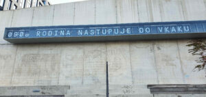 Pragotronní textující řádek