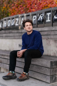 Richard Loskot, autor textujícího řádku