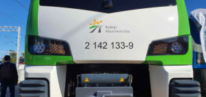 Stadler Flirt v barvách Koleje Mazowieckie