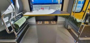 Místo pro kočárky v jednotce Flirt