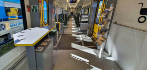 Místo pro kočárky v jednotce Flirt