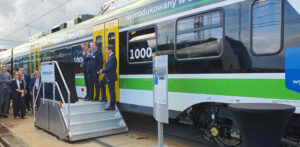 Stadler Flirt v barvách Koleje Mazowieckie