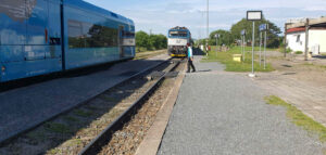 Újezdec u Luhačovic - nástupiště Luhačovické