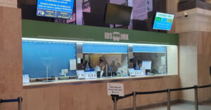 V Brně na nádraží si můžete koupit krajské jízdenky až do Žďáru nad Sázavou