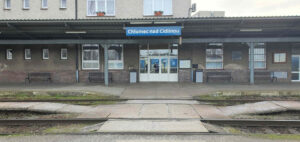 Čekárna a služby na nádraží v Chlumci nad Cidlinou