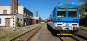 Nádraží Hlubočky-Mariánské Údolí, nástupiště u koleje 2