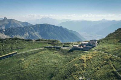 Vrchol Rochers de Naye v létě