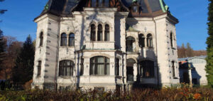 Riedlova vila v Desné