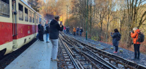 Výhybna Dolní Polubný a nástupiště u koleje 2