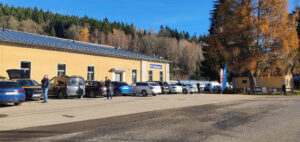 Parkování v Kořenově u nádraží