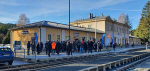 Slavnost k obnovení provozu na ozubnicové železnici z Tanvaldu, resp. z Desné do Kořenova.