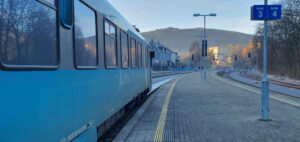 Vlakové nádraží Tanvald a Nástupiště 2 / Kolej 3