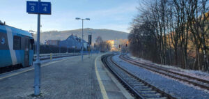 Vlakové nádraží Tanvald a Nástupiště 2 / Kolej 4