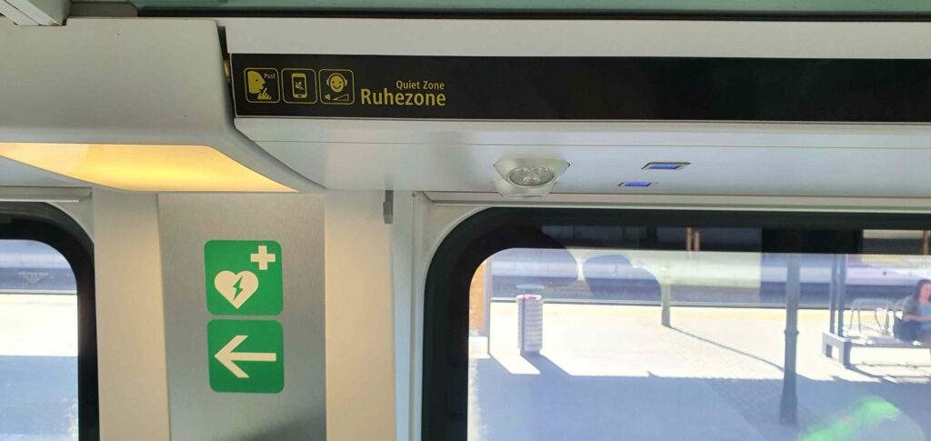 Tichý vůz rakouský RailJet