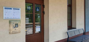 Čekárna, pokladna a veranda na nádraží v České Skalici