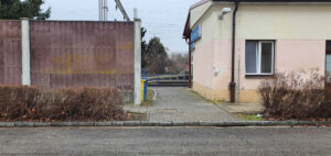 Příchod a parkování u nádraží v Moravanech