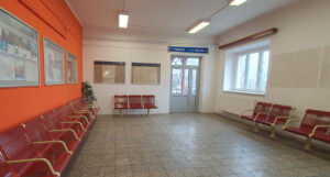 Čekárna, veranda a pokladna na nádraží Moravany