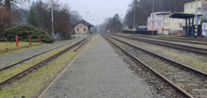 Nádraží Bělá pod Bezdězem, kolej 2