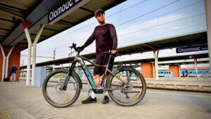 Kola z půjčoven ČD Bike, ilustrační foto z nádraží v Olomouci