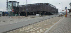 Parkování u nádraží v Čelákovicích