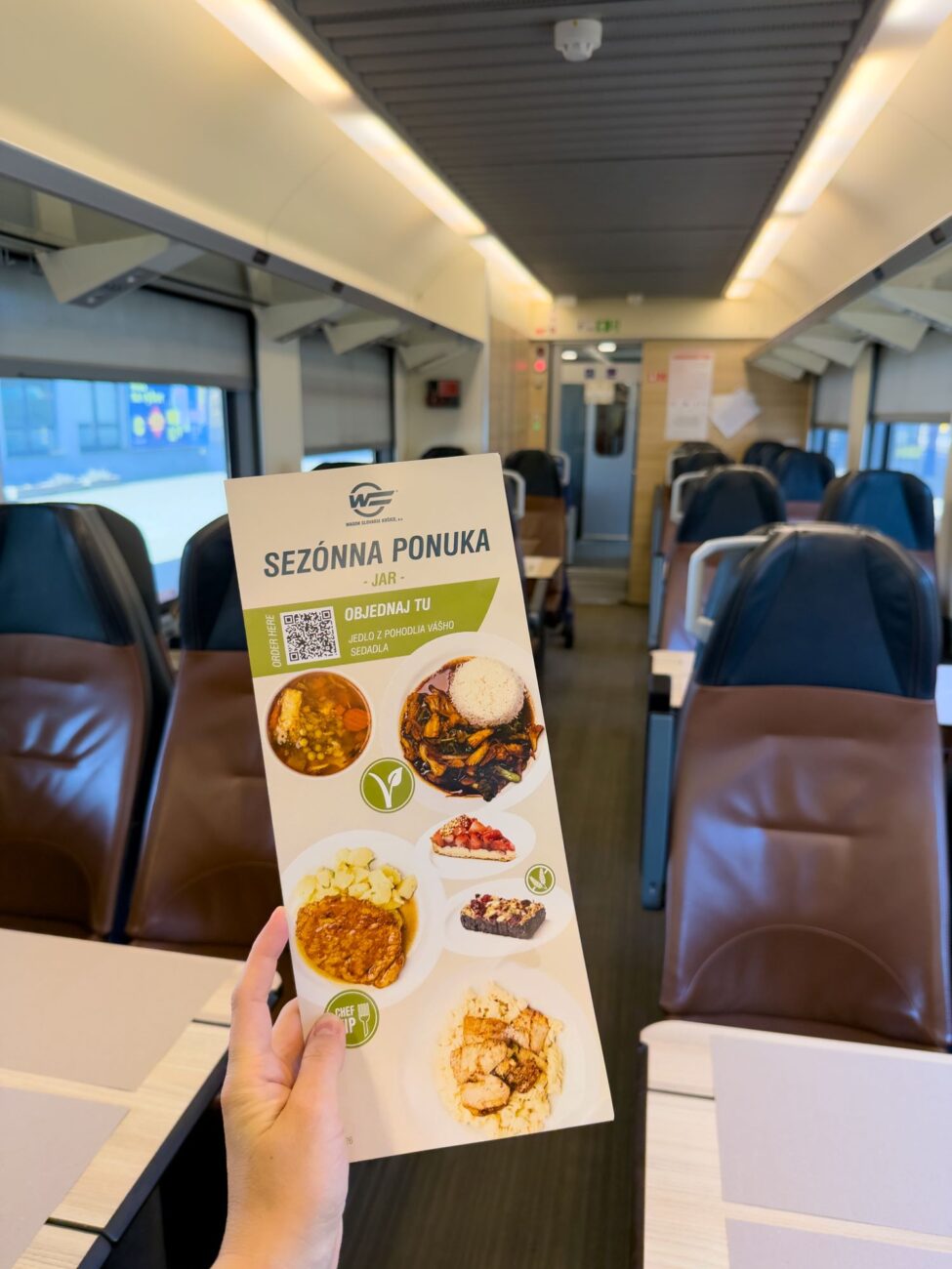 Jaro 2026 ve slovenských jídelních vozech