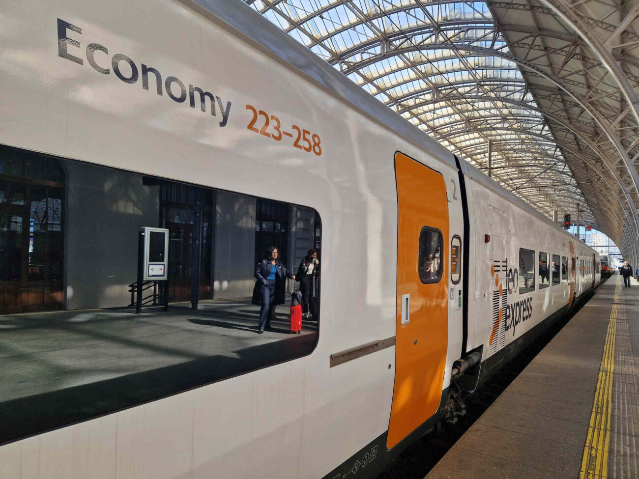 Leo Talgo při slavnostní uvedení na českou železnici