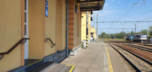 Nástupiště 1 na nádraží v Týništi nad Orlicí