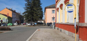 Příchod a parkování u nádraží v Protivíně