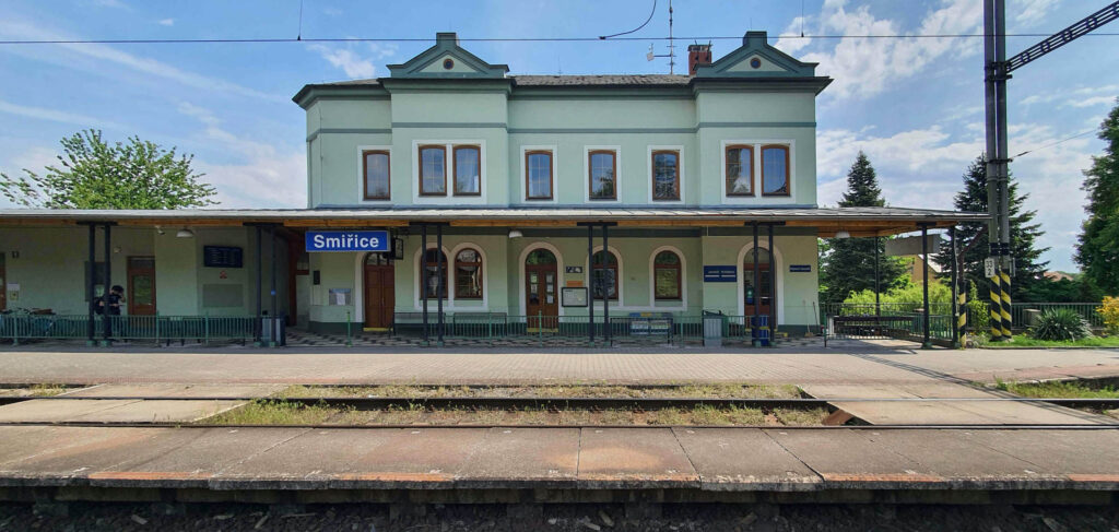 Nádraží ve Smiřicích
