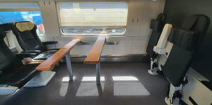 Vozíčkáři ve vlaku Leo Express Talgo