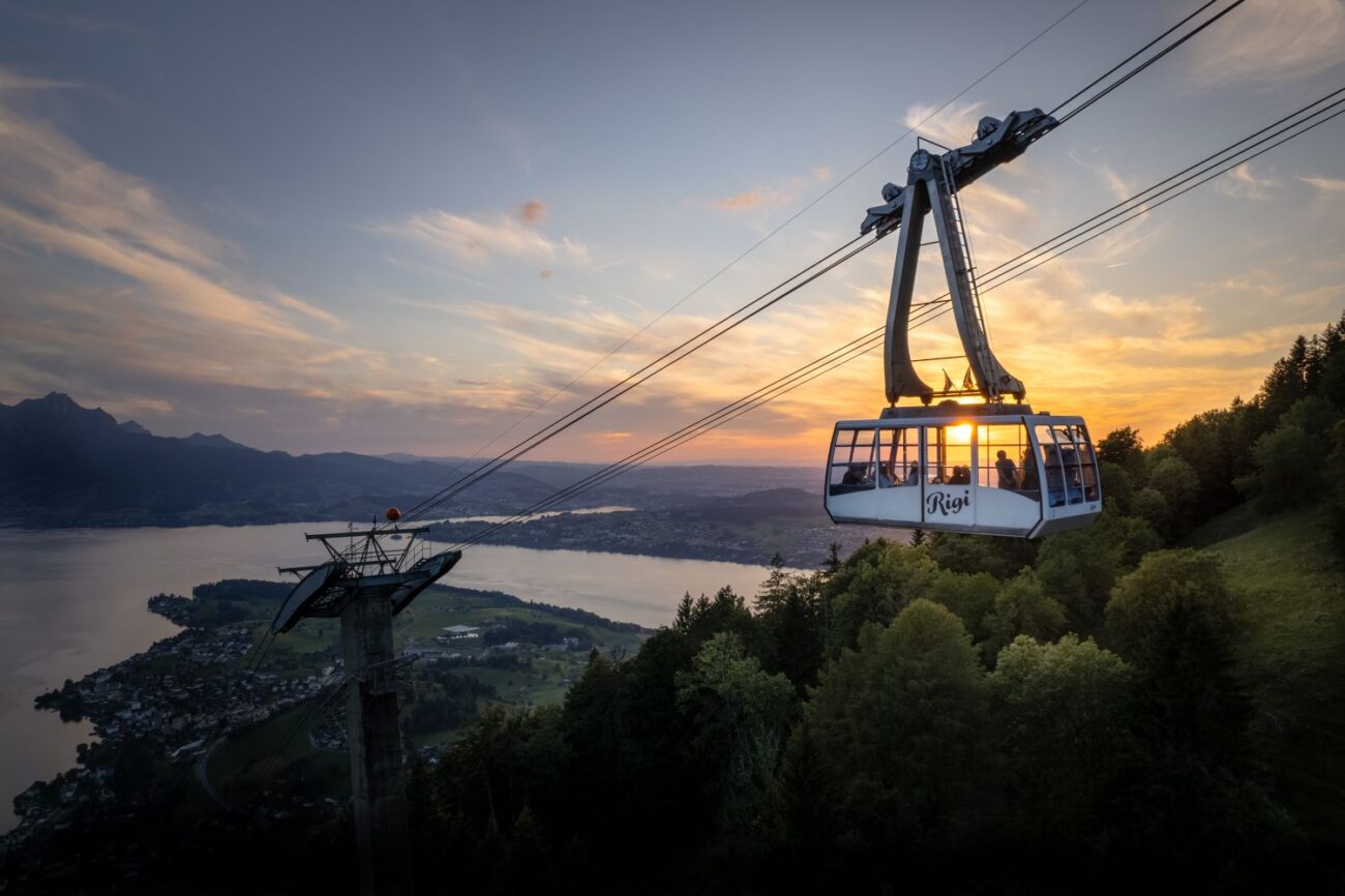 Zažijte nezapomenutelnou večeři při letním západu slunce v lanovce na Rigi, , zdroj archiv Rigi Bahnen