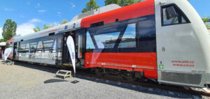 Nízkopodlažní jednotka RegioShuttle RS1 v barvách PID