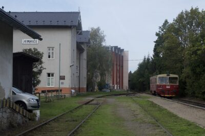 Turistický vlak dopravce Railway Capital v Jemnici, zdroj Wikimedia Commons