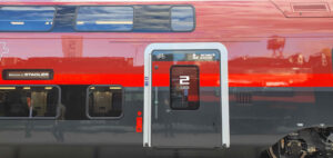 14 nových dvoupatrových vlaků Railjet